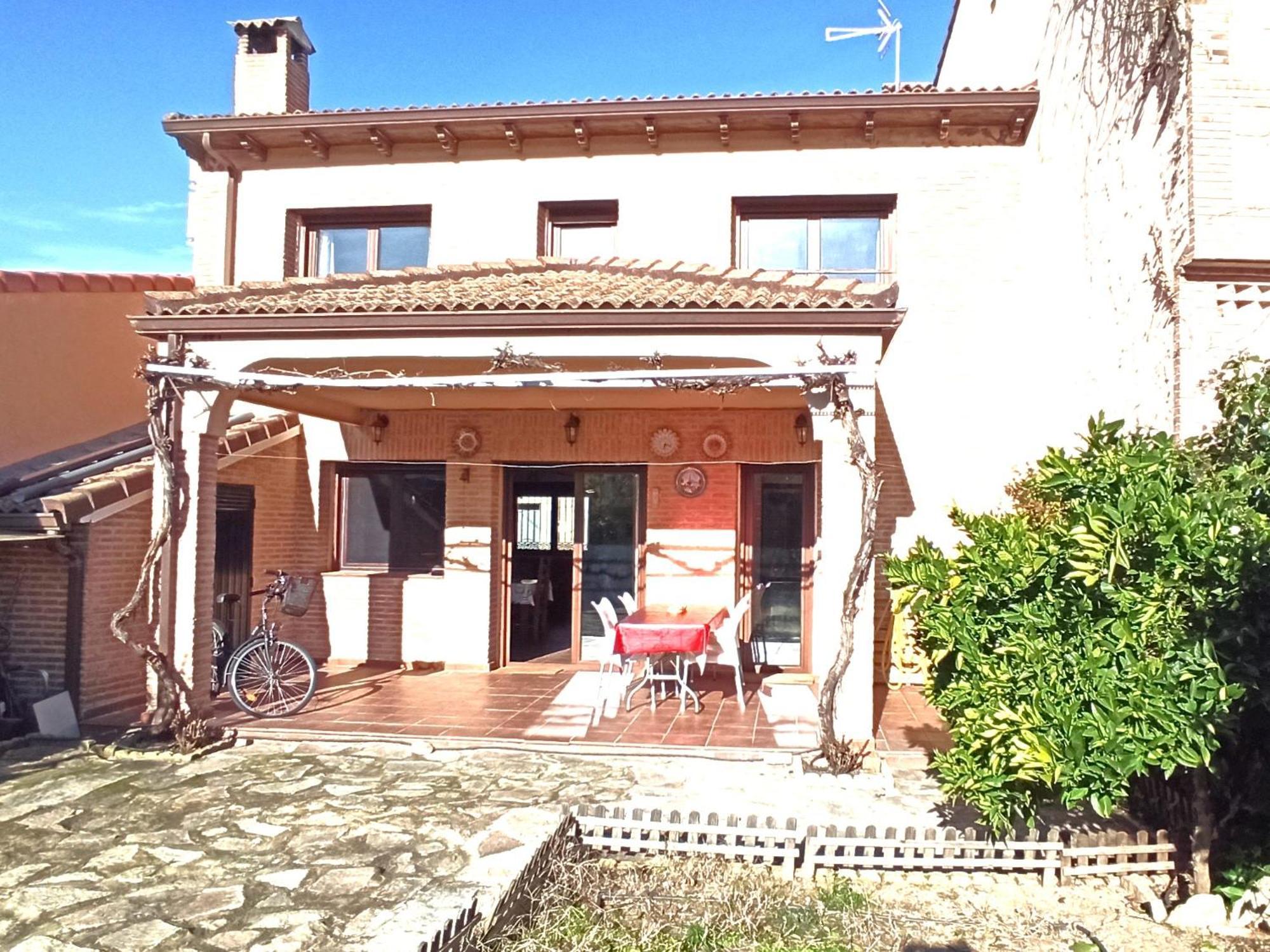 La Higuera De Gredos Villa Higuera de las Duenas Exterior photo